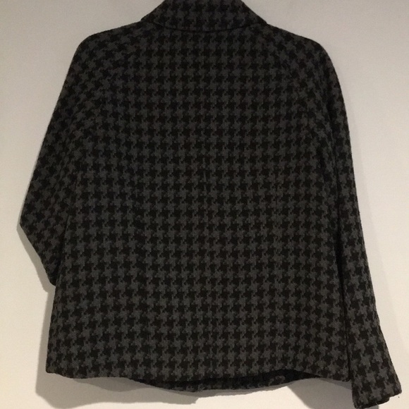 Liz Claiborne Pea Coat houndstooth pattern gray and black Size Large - Picture 5 of 7